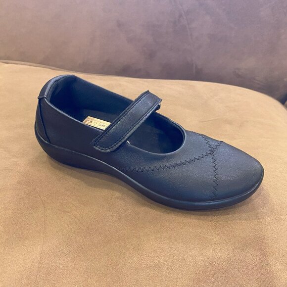 Arcopedico - L18 Black - Multiple Sizes (NEW W/ BOX) - Picture 1 of 2